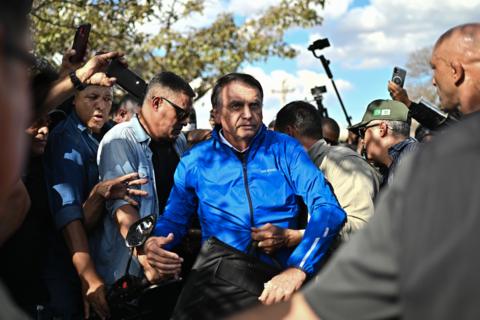 Bolsonaro preso: o que se sabe sobre prisão domiciliar de ex-presidente