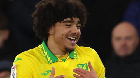  Jovon Makama celebrates scoring for Norwich City