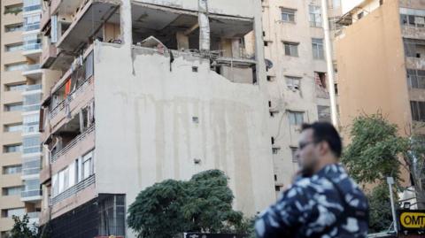 Damaged building Kola