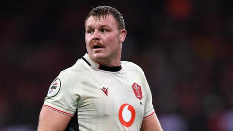 Dewi Lake against Japan