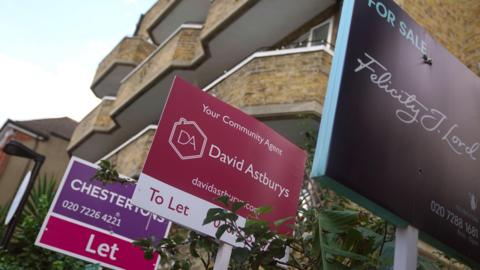 A stock image of 'To Let' signs outside a property.