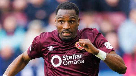 Elton Kabangu in action for Hearts