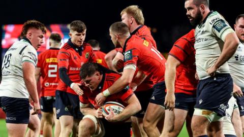 Jack O'Donoghue scores a try