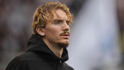 Nick Woltemade walking out before Newcastle United's game against Arsenal at St James' Park on 28 September, 2025