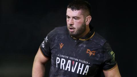 Gareth Thomas in action for Ospreys