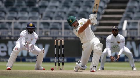 Sri Lanka wicketkeeper Niroshan Dickwella and South Africa batter Aiden Markram