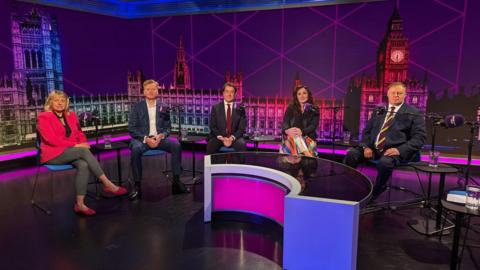 Candidates taking part in the ˿ election debate in the ˿'s studio