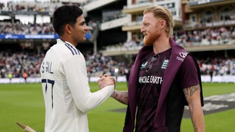 Ben Stokes and Shubman Gill shake hands
