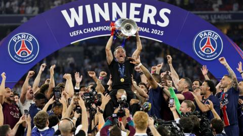 Paris St-Germain celebrate