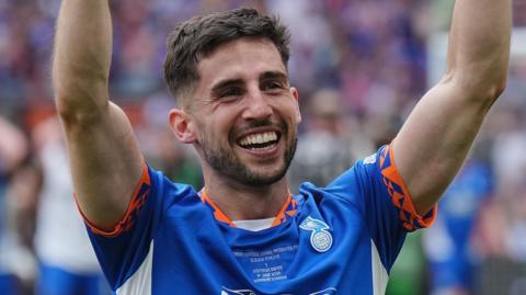 Tom Pett has signed for Oldham after his contract with Cheltenham expired
