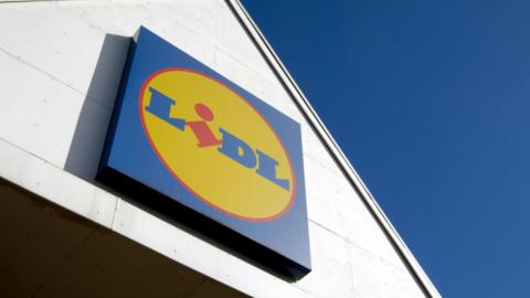 The Lidl badge