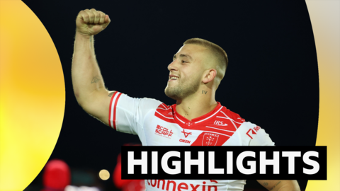 Mikey Lewis celebrating Hull KR win