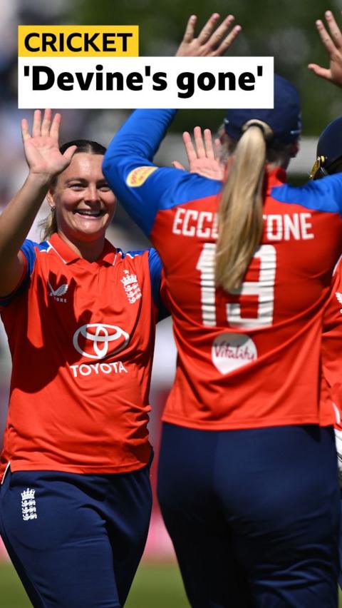 Dani Gibson and Sophie Ecclestone hi-five