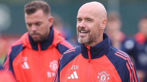 Erik ten Hag at Man Utd training