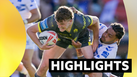 Leeds Rhinos' Fergie McCormack on his way to a try against Toulouse
