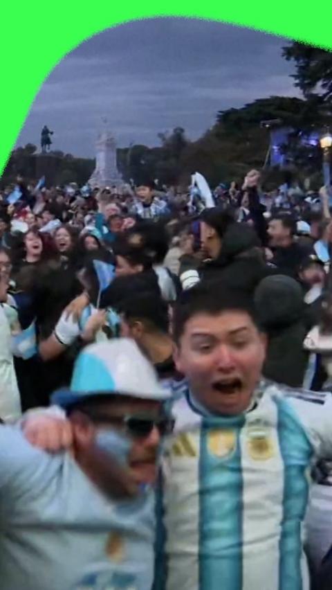 Argentina fans celebrate Lautaro Martinez winner