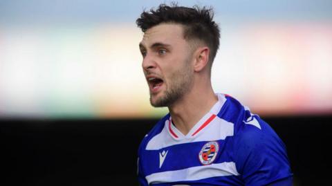 Reading captain Lewis Wing with his mouth open as he communicates during a match