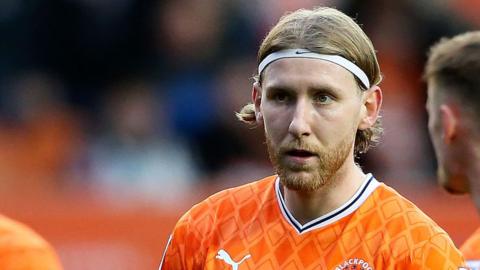Josh Bowler in action for Blackpool in 2023