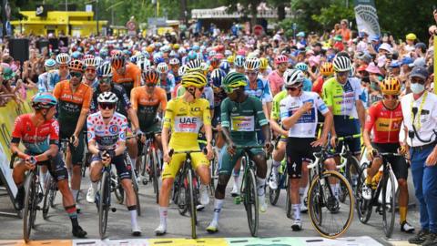 Riders line up for stage 19 of the Tour de France in 2024