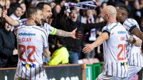 Dunfermline Athletic celebrate