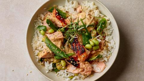 Hot honey salmon and rice bowl