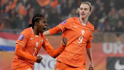 Lineth Beerensteyn celebrates