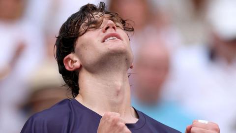 Great Britain's Jack Draper celebrates after winning in 2024 US Open fourth round