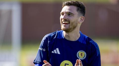 Andy Robertson in Scotland training