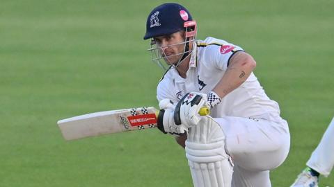 Sam Hain batting for Warwickshire