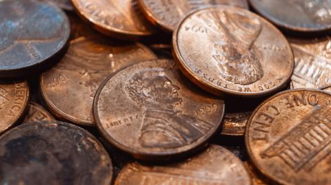 Close-up of a heap of US pennies