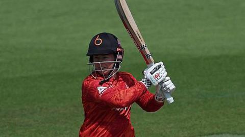 Tammy Beaumont batting for the Blaze