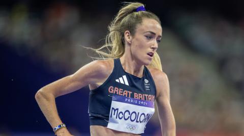 Eilish McColgan competing in the 10,000m at the Paris Olympics