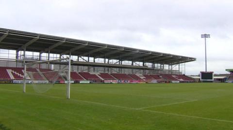 Sixfields