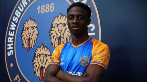 New Shrewsbury Town winger Ismeal Kabia
