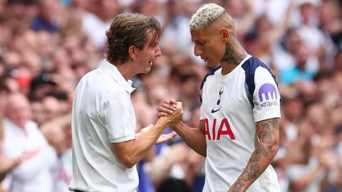 Richarlison with Thomas Frank