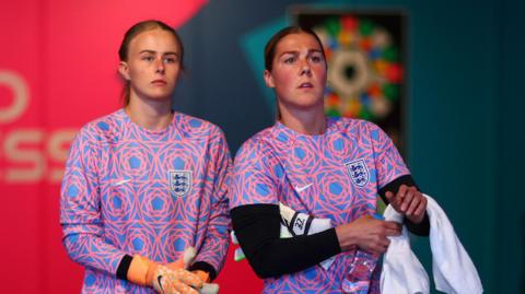 Hannah Hampton and Mary Earps