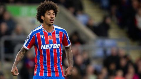 Chris Richards playing for Crystal Palace