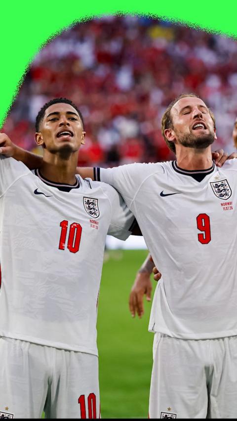 Harry Kane and Jude Bellingham singing Wonderwall at the 2026 World Cup