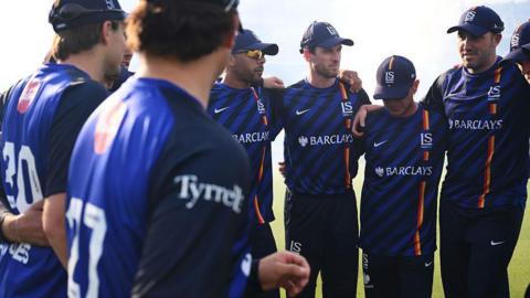 London Spirit Men take part in the pre-match warm-up