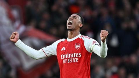 Arsenal defender Gabriel celebrates