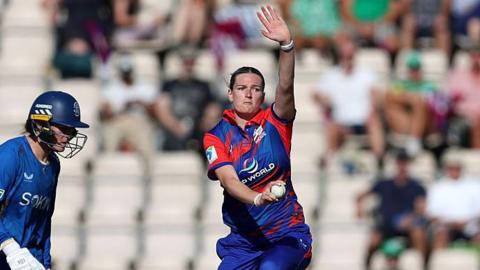 Southern Brave's Lauren Bell bowling