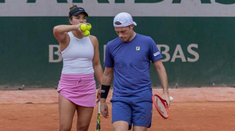Neal Skupski and Desirae Krawczyk 