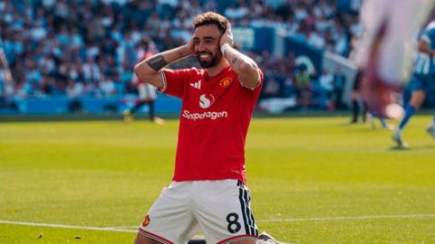 Manchester United captain Bruno Fernandes