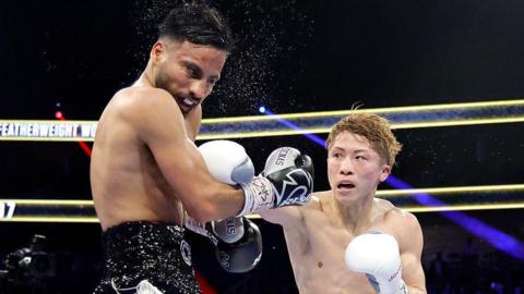 Naoya Inoue punches Ramon Cardenas
