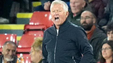 Chris Wilder shouts