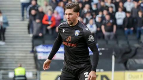 Ellis Iandolo playing for Colchester