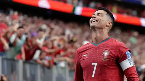 Cristiano Ronaldo celebrates