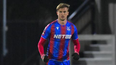 Rob Holding on the pitch during an under-21 game for Crystal Palace