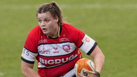 Sarah Beckett runs with the ball during a match this season for Gloucester-Hartpury