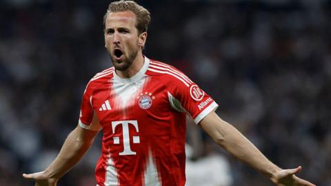 Harry Kane celebrates